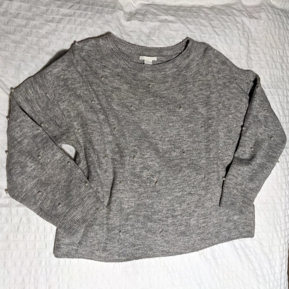 H&M PEARL CREWNECK SWEATER
